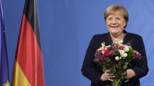 Бившият германски канцлер Ангела Меркел иска да напише автобиографична книга