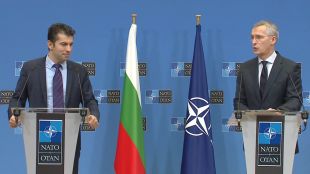 Премиерът Кирил Петков и генералният секретар на НАТО Йенс Столтенберг