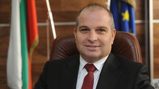 Регионалният министър Гроздан Караджов пред „Труд“: Всеки инвестиран сега лев в инфраструктура ще се върне десеторно като доходи за хората