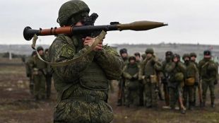 Русия е готова да нападне Украйна но още не е