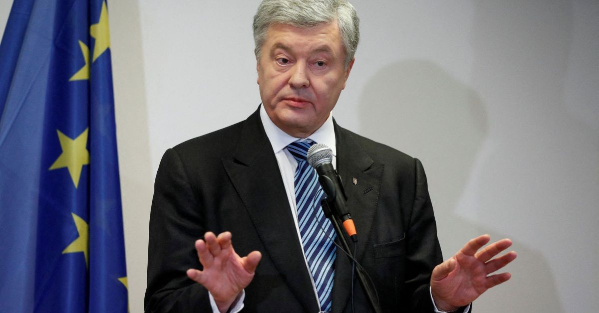 Бившият украински президент Петро Порошенко предупреди, че „никой не знае