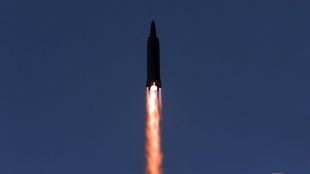 Северна Корея изстреля днес три балистични ракети с малък обсег