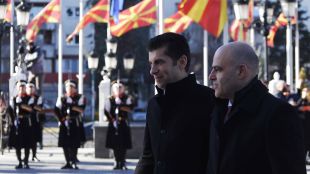 Македонски медии: Съкратиха химна ни заради Кирил Петков