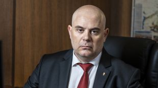 Главният прокурор внесе становище във ВСС по предложението на министъра