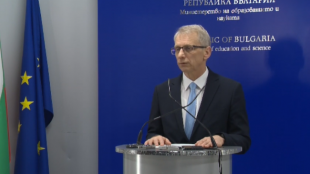 Николай Денков: Няма никаква причина на национално ниво да затваряме каквото и да било в момента (ВИДЕО)