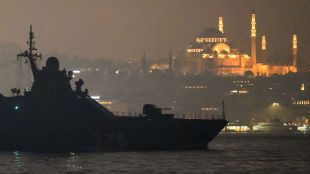 Украйна разглежда присъствието на руски военни кораби в близост до