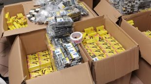 Митничари откриха 127 200 къса 6360 кутии контрабандни цигари във