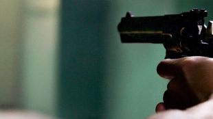 29 годишен мъж стреля с пистолет срещу баща си в Пловдив