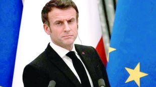 Френският президент Еманюел Макрон възнамерява да постигне прекратяване на огъня