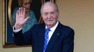 Бившият испански крал абдикира през 2014 г Разследван бе по подозрение