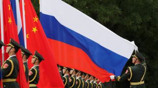 Русия е поискала от Китай да й предостави военно оборудване