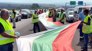 Работниците на шуменската фирма Автомагистрали Черно море ще блокират
