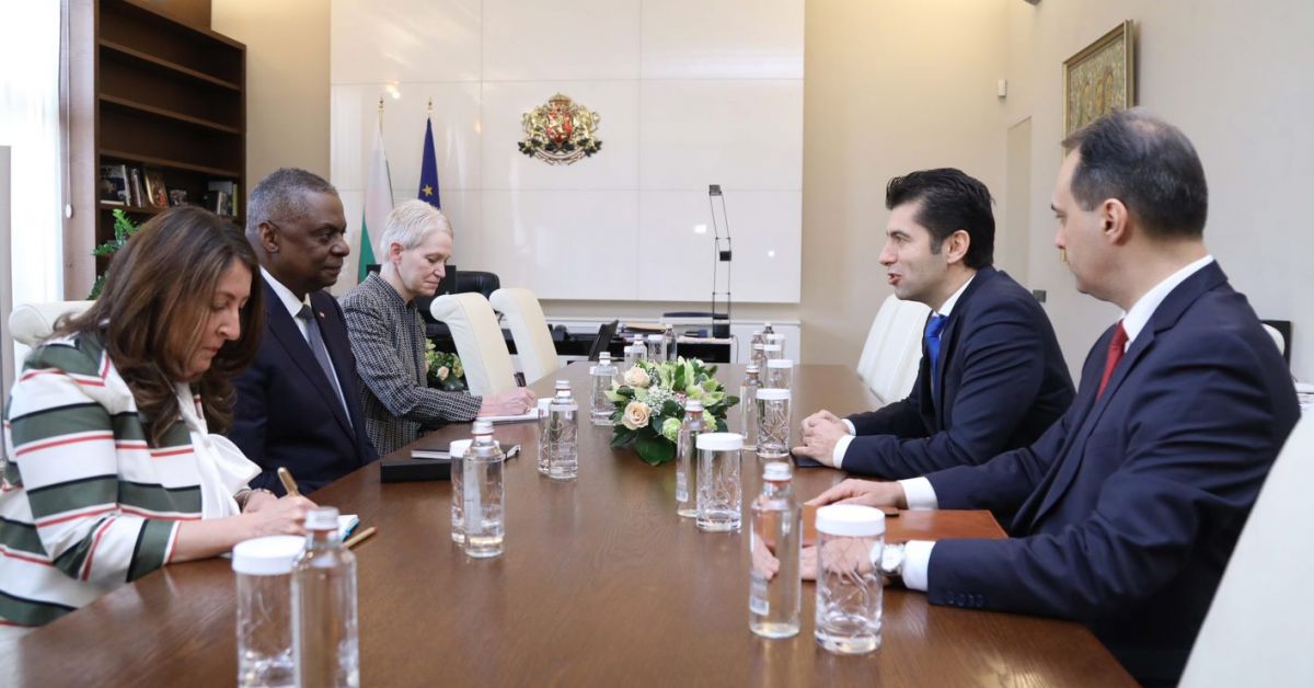 Министърът на отбраната на Съединените щати Лойд Остин посети България
