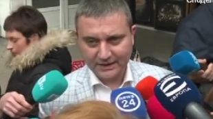 Петков участва в опити за разчистване на сметки с опозицията