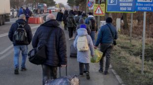Украйна отхвърли предложението на Москва за хуманитарни коридори към Русия