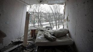 Читатели на Труд в Харков изпратиха снимки на разрушени жилищни
