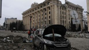 Експлозии отекнаха в украинската столица Киев съобщи кметът ѝ Виталий