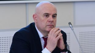 Главният прокурор Иван Гешев ще разговаря с граждани на Шумен