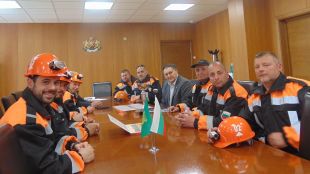 Кметът Любомир Христов посрещна и поздрави шуменските доброволци които се