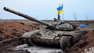 Полша предаде танкове и бронирани машини на Киев които вече