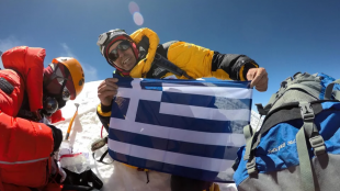 Най добрият гръцки алпинист загина при слизане по време на експедиция