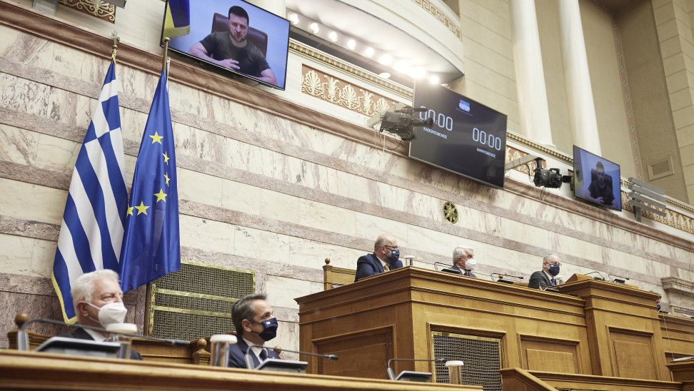 Η ομιλία του Ζελένσκι στο ελληνικό κοινοβούλιο δεν ήταν χωρίς σκάνδαλο