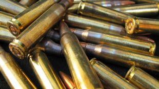 България продава оръжия и боеприпаси за Украйна чрез американската компания