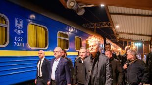 Президентите на Полша Литва Латвия и Естония пътуват към Киев