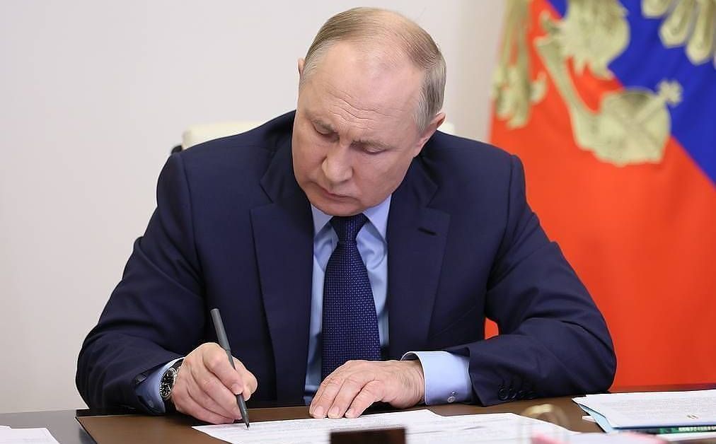 Президентът Путин подписа указ за наказателните меркиЗабранява се износ на