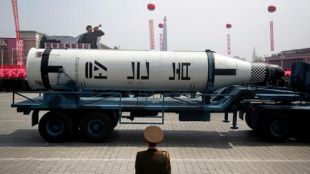 Северна Корея изстреля балистична ракета от подводница във водите край