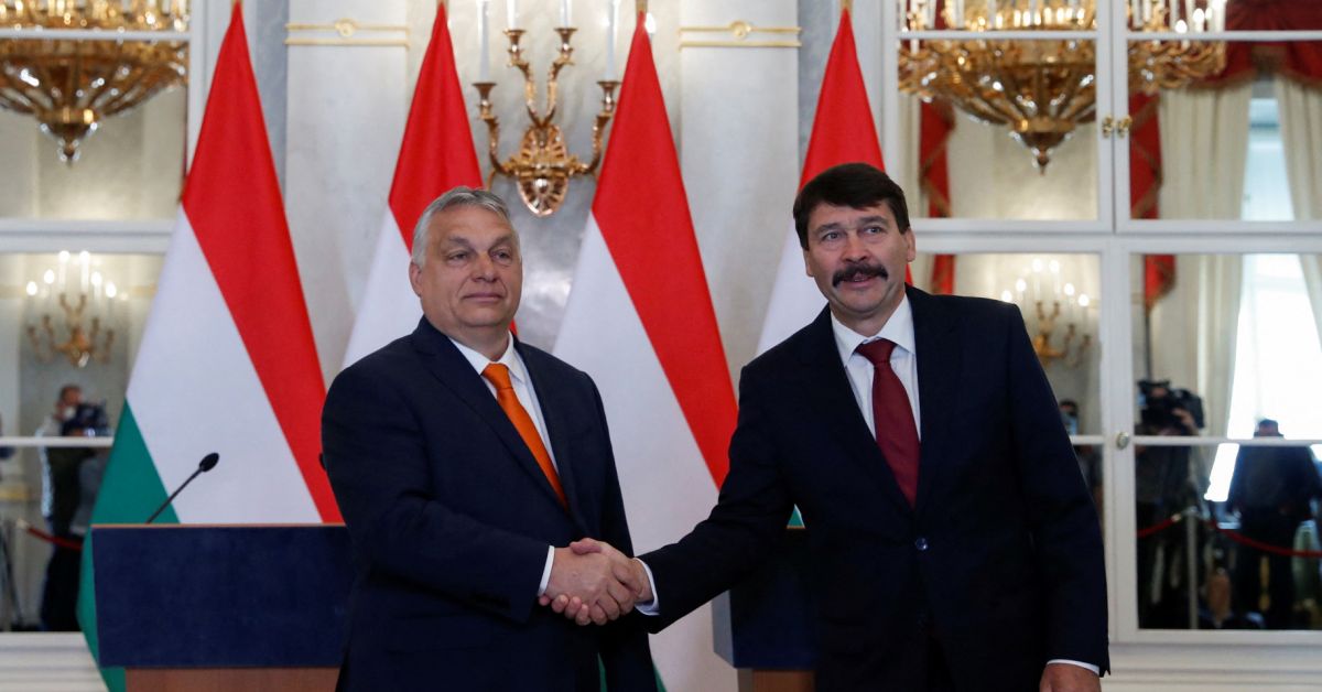 Президентът на Унгария Янош Адер номинира Виктор Орбан за министър-председател.В