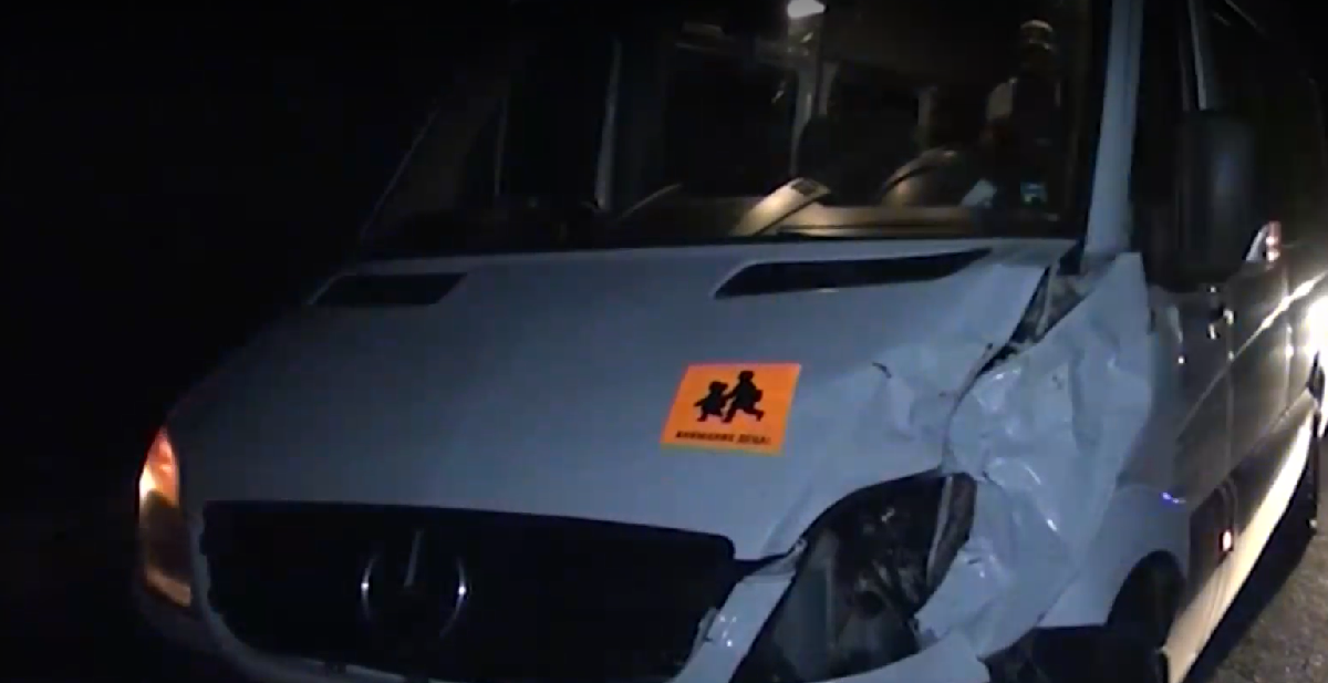 Бус с ученици претърпя инцидент на Подбалканския път София-Бургас, съобщи
