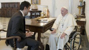 Кирчо ходи в Рим и видя папата