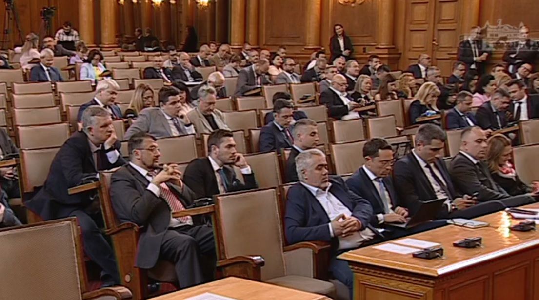 Депутатите обсъждат създаването на временна комисия в парламента за проверка