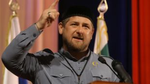 Ръководителят на Чечня Рамзан Кадиров връчи звездата на Героя на