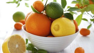 Дължи се на предозиранеАко ядете прекалено много цитрусови плодове или