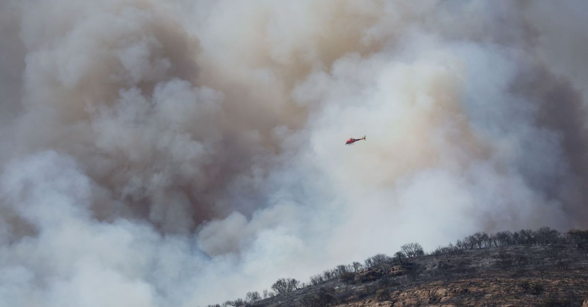 Три пожара, започнали в понеделник в различни части на Егейско