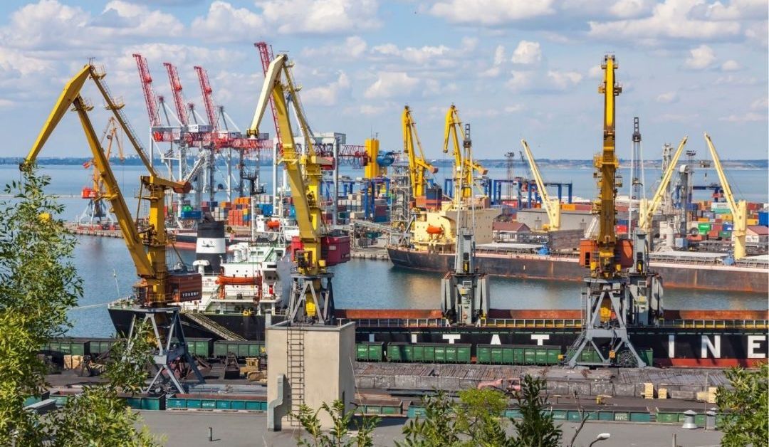 Украйна заяви, че няма да разминира водите около черноморското пристанище