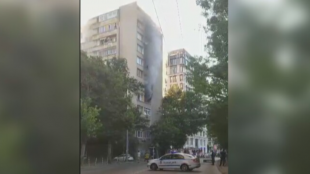Пожар избухна рано тази сутрин в столичния кв Иван Вазов