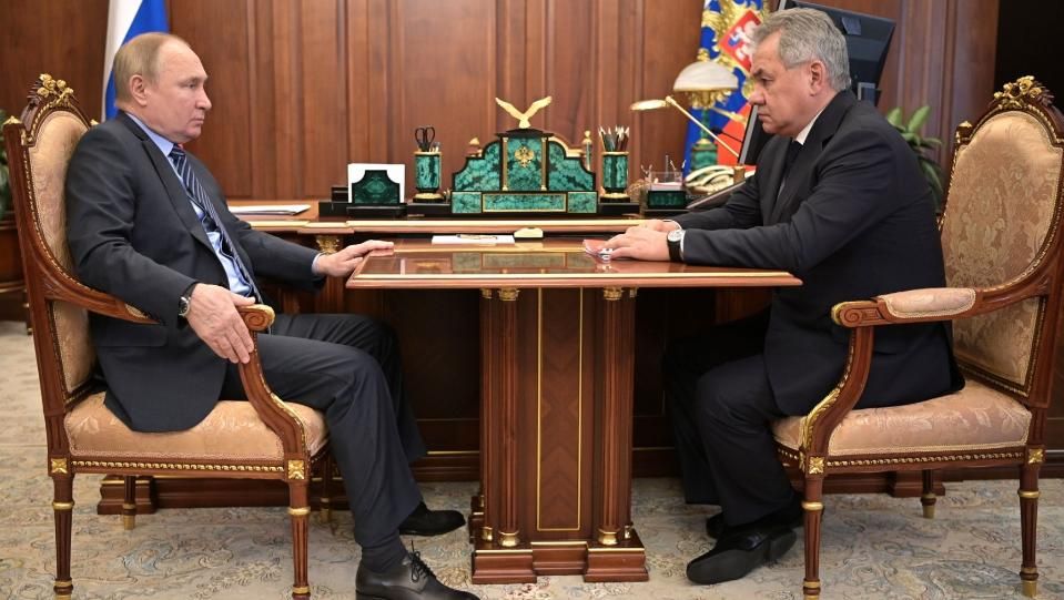 Руският президент поздрави военните и обеща медалиУкраинските войски са се