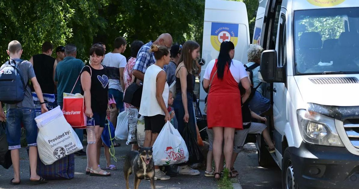 Четири-пети от населението на Славянск е евакуираноВойските на Кремъл са