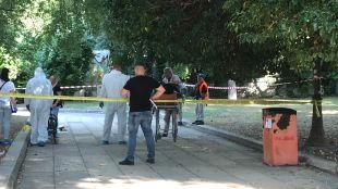 Намереният в центъра на Варна млад мъж е починал от кръвозагуба