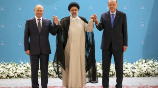 Русия Турция и Иран обещаха да продължат сътрудничеството си за
