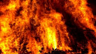 Пожар в парк Тюлбето в Казанлък избухна в неделя вечерта