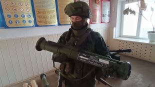 Руското министерство на отбраната показа в неделя оръжия заловени по
