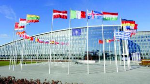 В централата на НАТО в Брюксел получиха три съмнителни плика