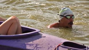 Българин постави нов световен рекорд за плуване без прекъсване в
