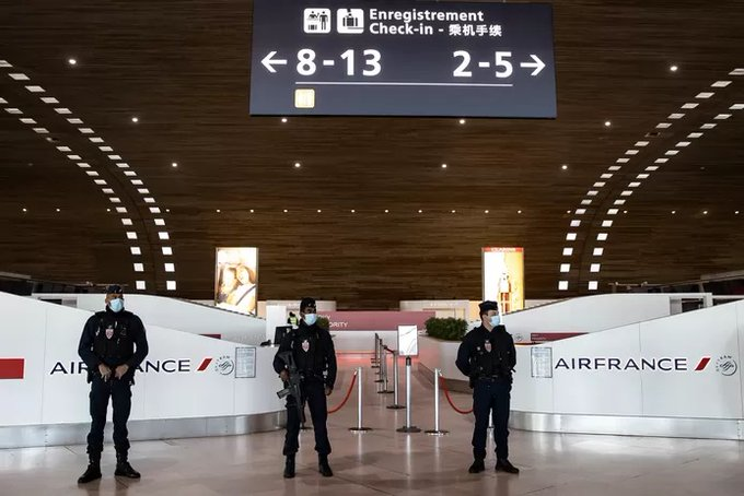 Мъж беше застрелян тази сутрин на летище Шарл де Гол