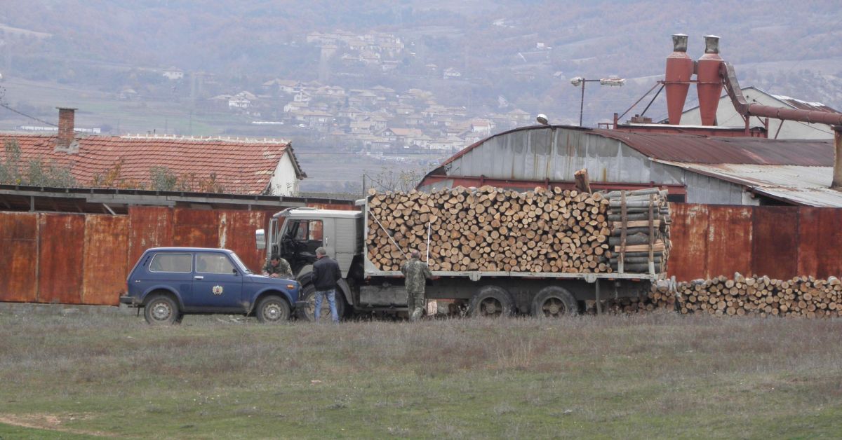 Служебният министър на земеделието Явор Гечев забрани износа на необработен