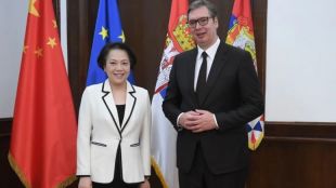 Президентът на Сърбия Александър Вучич прие днес китайския посланик Чен